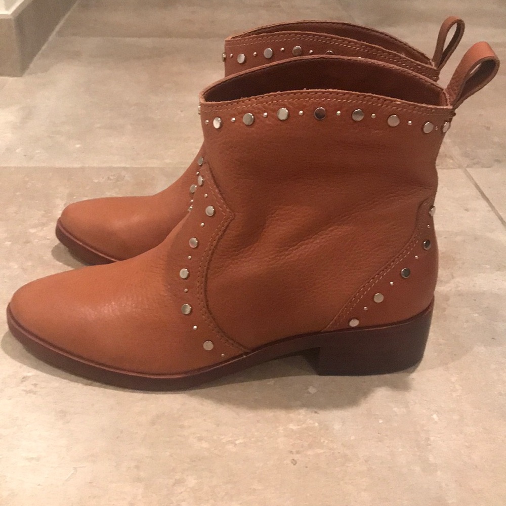 Dolce Vita Brown boots with silver studs